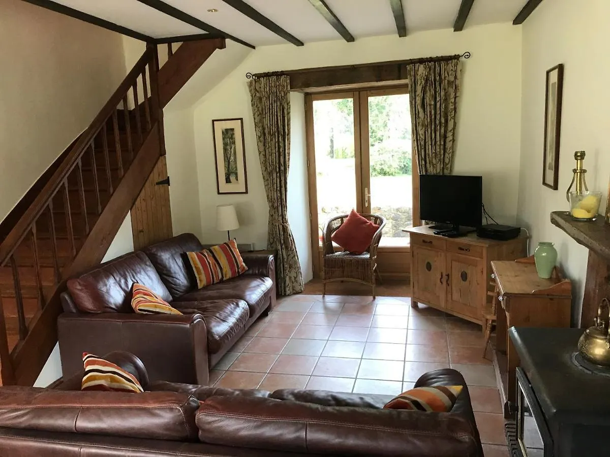 Holiday home Clara, Clement & Nelle - Character Cottages Jugon-les-Lacs