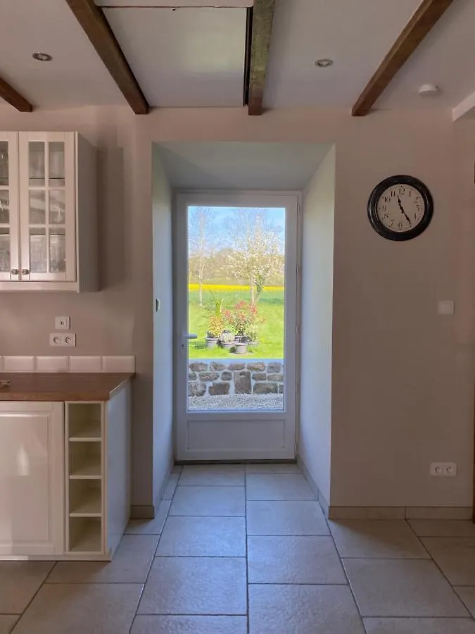 Clara, Clement & Nelle - Character Cottages Jugon-les-Lacs France