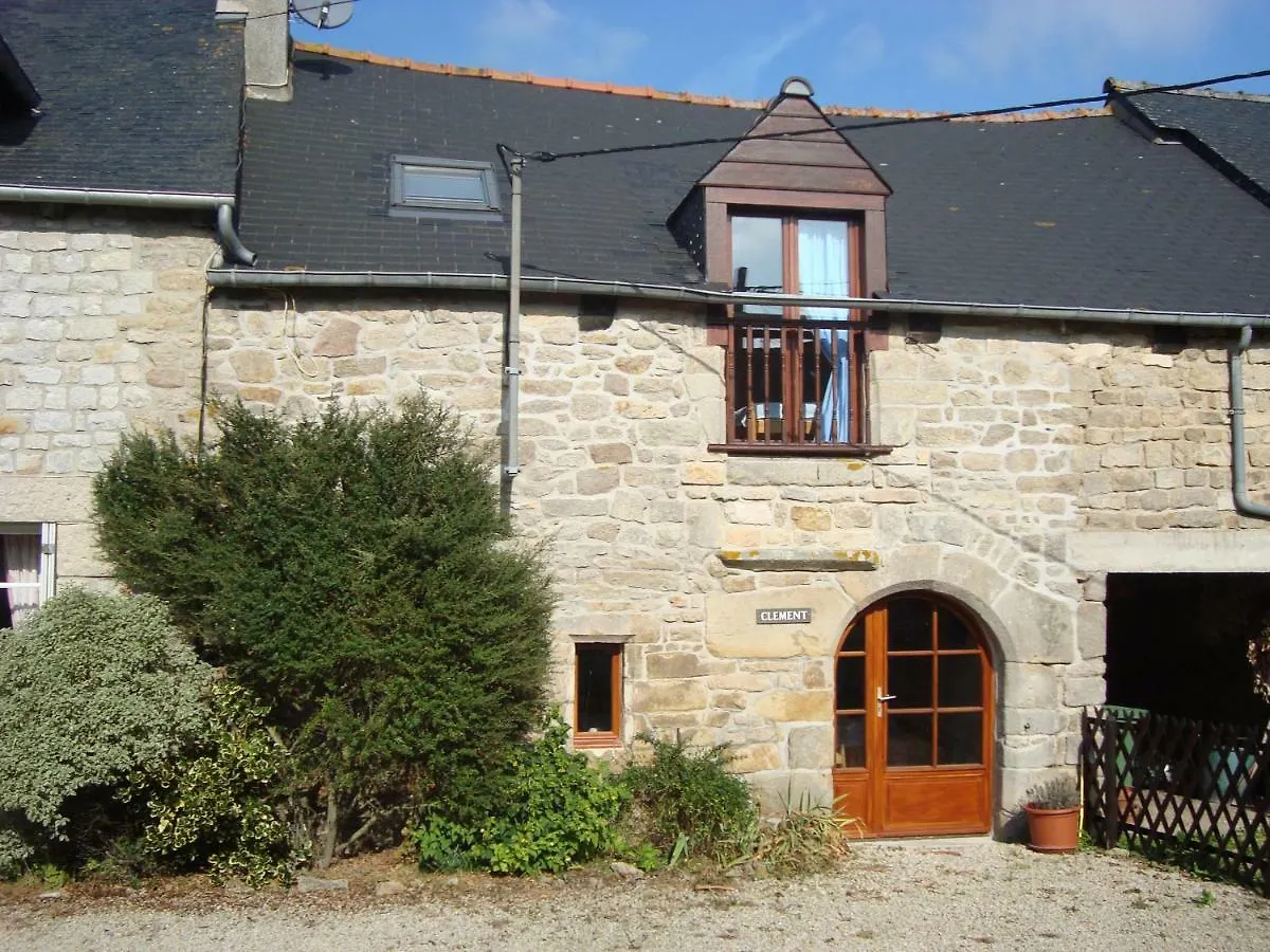 Clara, Clement & Nelle - Character Cottages Jugon-les-Lacs Holiday home
